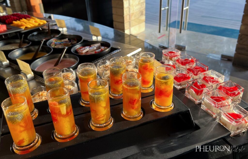 Banyan Tree Bintan buffet breakfast 