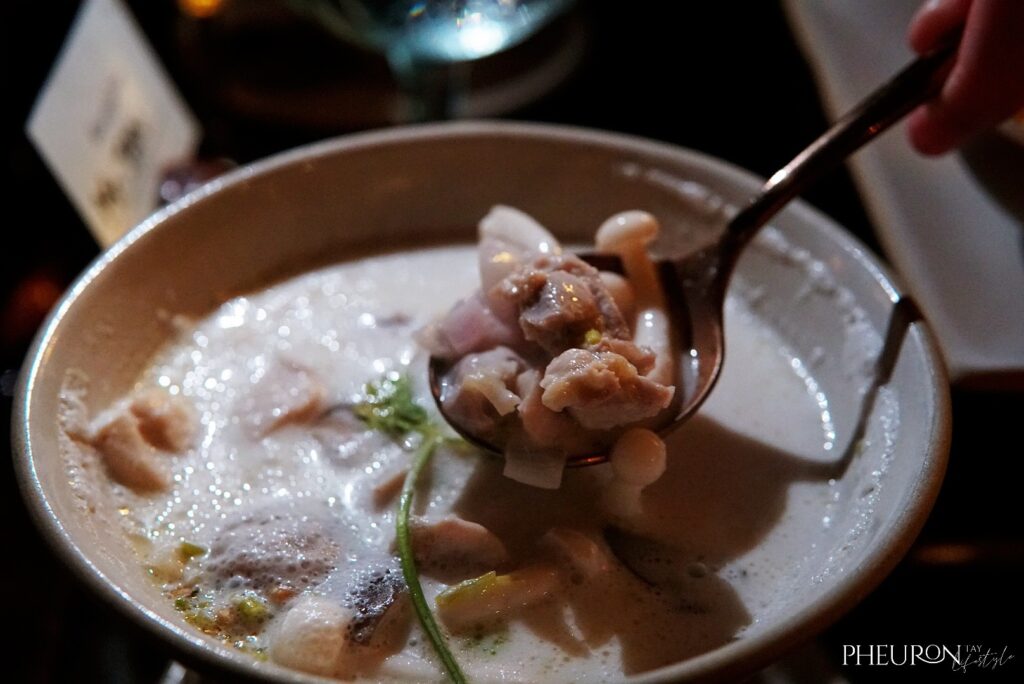 Saffron Bintan, Tom Kha Gai