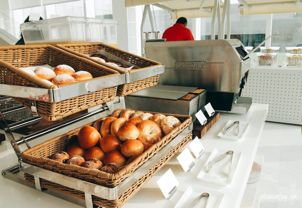 The PLATZ at Nest Hotel, Breakfast.